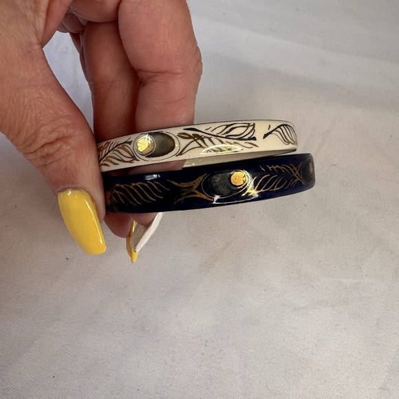 Jewelry - Laurana Bangle Bracelets Peacock Feather Lot Of 2 Interlocking‎ Vintage Italian